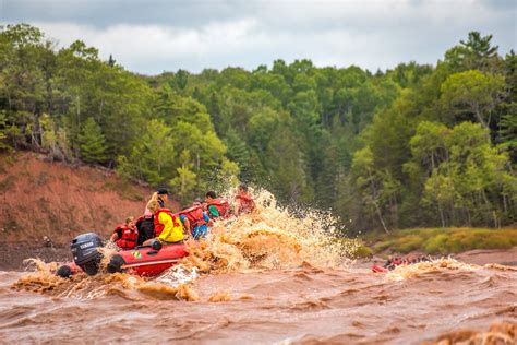 tidal bore rafting nova scotia